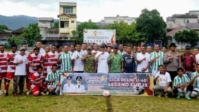 pisang88 Wabup Zaman Akli Buka Turnamen Sepak Bola Legend HUT Ke-24 Abdya